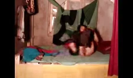 तीन शांत लड़कियां के साथ कपड़े धोने के कमरे फिल्म सेक्सी दिखाएं में समूह सेक्स