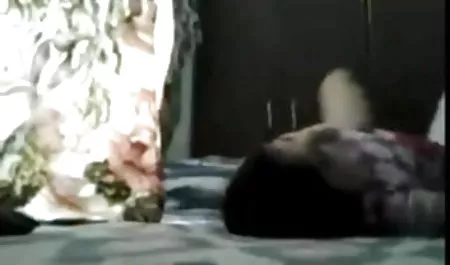 एक खूबसूरत रानी चटर्जी की सेक्सी फिल्म titted बेब के साथ सेक्स