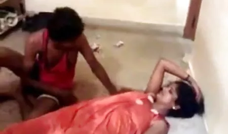 नीली आंखों वाला गोरा समूहबद्ध सेक्स मोनालिसा का सेक्सी फिल्म