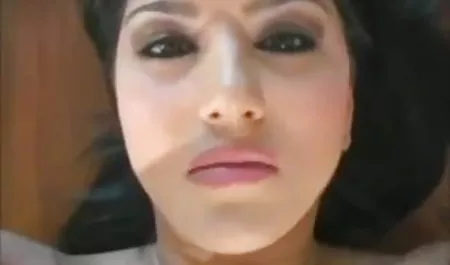लेस्बियन सेक्स सैडिज़्म भोजपुरी सेक्सी फिल्म