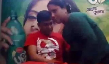 बस्टी चिक के हिंदी फुल सेक्सी मूवी साथ खूबसूरत सेक्स की कला