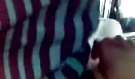 रोमी वर्षा कार्यालय में गड़बड़ हिंदी सेक्सी फिल्म दिखाओ हो जाता है
