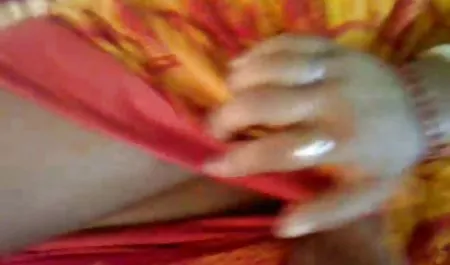 दोस्तों आंटी आ गई मद्रासी सेक्सी फिल्म