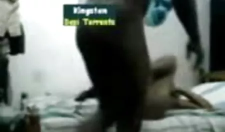 महिलाओं के हिंदी भोजपुरी सेक्सी फिल्म फिटिंग रूम में
