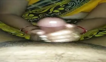 बड़े बिस्तर में एक जवान सेक्स फिल्म दिखाइए वीडियो और प्यारे के साथ सेक्स