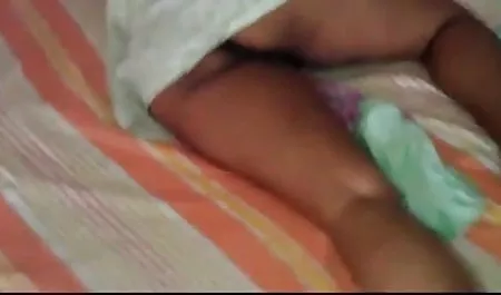 मोटे मिस पूजा सेक्सी फिल्म तौर पर एक लड़की है