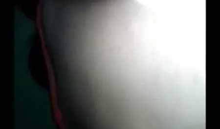 एक पतला श्यामला के बीएफ फिल्म सेक्सी मूवी लिए creampie