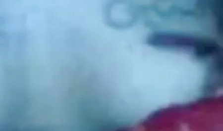 कैमरे के सामने सेक्सी फिल्म भेज दो सेक्स की सुंदरता का पहला अनुभव