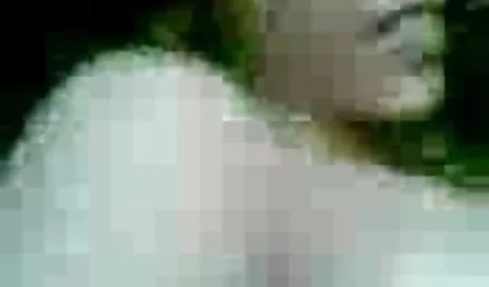 सेक्सी सेक्सी फिल्म साउथ लड़की प्लेबॉय के लिए कामुकता दिखाती है