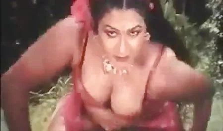 कसी हुई चूत में बड़ा सा फालूस डाला श्रीदेवी की सेक्सी फिल्म