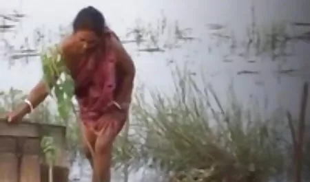 चूत में बॉल्स हिंदी फिल्म सेक्सी हिंदी