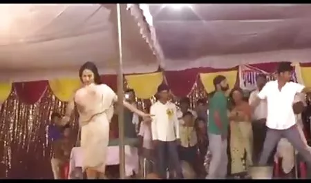 Zhirobassina अपने बीपी सेक्सी वीडियो फिल्म आदमी को उसके ऊपर कूदते हुए भूनता है