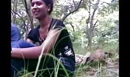 रात मूवी सेक्सी फिल्म का खाना बनाने में मदद की