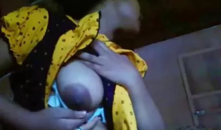 एक स्ट्रेप्ट्रेस सेक्सी मूवी हिंदी में के साथ सेक्स