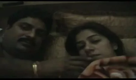 अब मुझे पता है कि जब मैं काम पर होता हूं तो सेक्सी फिल्म हिंदी में बीएफ मेरी पत्नी क्या करती है।