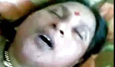 दो खूबसूरत ब्रुनेट्स सेक्सी फिल्म दिखाएं हिंदी प्यार करते हैं