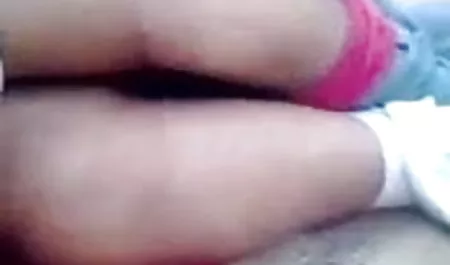 अकेली चूत है सेक्सी फिल्म वीडियो में दिखाओ