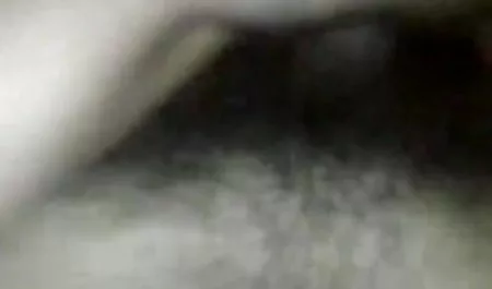 एशियाई लड़की ने अपने गधे के साथ सेक्सी वीडियो फिल्म बीपी अपने सींग का मुर्गा काटा