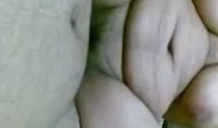 बर्फ-सफेद कमरे सेक्सी मूवी देखने के लिए में गर्म सेक्स