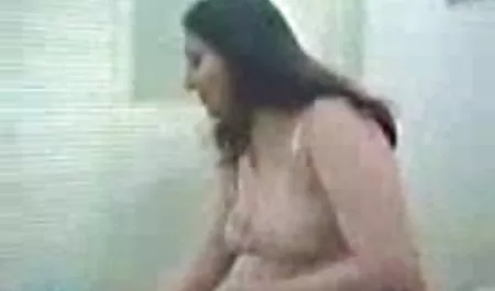 दर्शकों में एक एमआईएलए अंग्रेजी सेक्स फिल्म के लिए कठिन बकवास