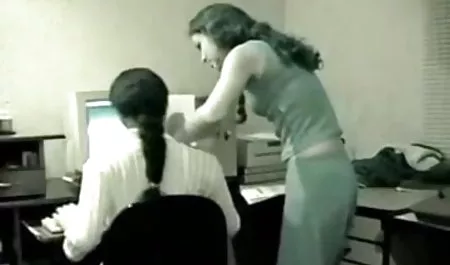 सेक्स का सेक्सी शॉर्ट मूवी आनंद लेता है