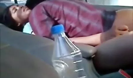 चेहरे और मुंह पर शुक्राणु हिंदी सेक्स फिल्म वीडियो में