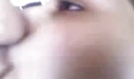 पुसी अंग्रेजों की सेक्सी पिक्चर वीडियो में खेलती हुई लड़की