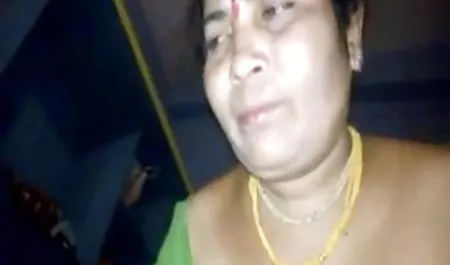 कामुक श्यामला सनी लियोन के सेक्सी वीडियो फिल्म