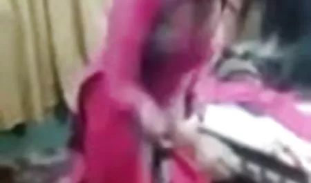 गुदा पंजाबी सेक्सी फिल्म पंजाबी सेक्सी वेश्या के साथ क्रूर समूह सेक्स