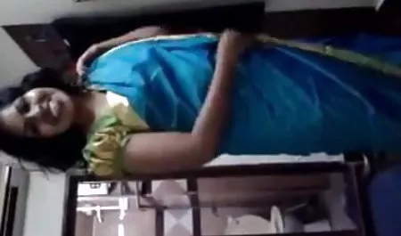 इस आदमी के साथ सेक्स करना चाहते हैं? सेक्सी वीडियो फुल मूवी हिंदी