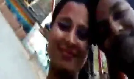 एक मर्द की गांड में तीन आदमी चुदाई करते हिंदुस्तानी सेक्सी फिल्म हैं