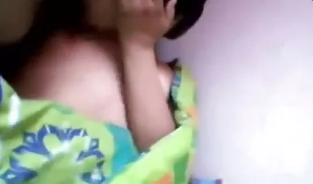 लड़की बनाती सेक्सी पंजाबी मूवी है ब्लोजॉब