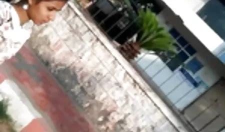 प्रकृति में पूर्व काजल राघवानी की सेक्सी फिल्म के साथ
