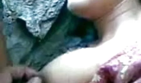एक वयस्क व्यक्ति और एक युवा सनी लियॉन की सेक्सी फिल्म लड़की का सेक्स