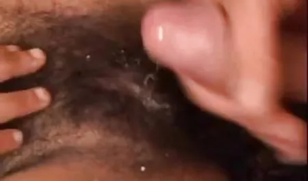 एक परिपक्व श्यामला के साथ गधे में सनी लियॉन की सेक्सी फिल्म सेक्स