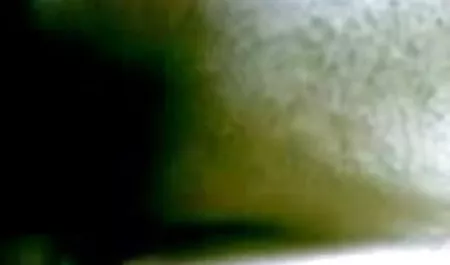 एक सदस्य सेक्सी फिल्म नई वाली पर उसकी चूत के साथ चुदाई