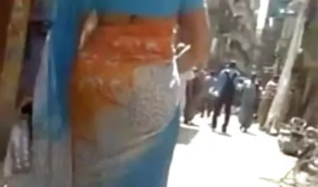 जवान हिंदी सेक्स फिल्म वीडियो में लड़की कामुक सपने देखती है