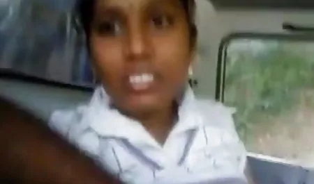 अधोवस्त्र सेक्सी फिल्म भोजपुरी माई में गोरा हैंडजोब