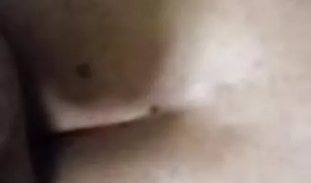 क्रिसमस, दो लड़कियों और एक वीडियो फिल्म सेक्सी फिल्म डिल्डो