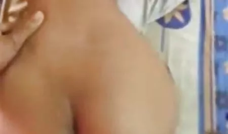 उन्होंने बछिया को हटाया और एक पूल टेबल पर उसकी गांड मारी सेक्सी फिल्म हिंदी में बीएफ